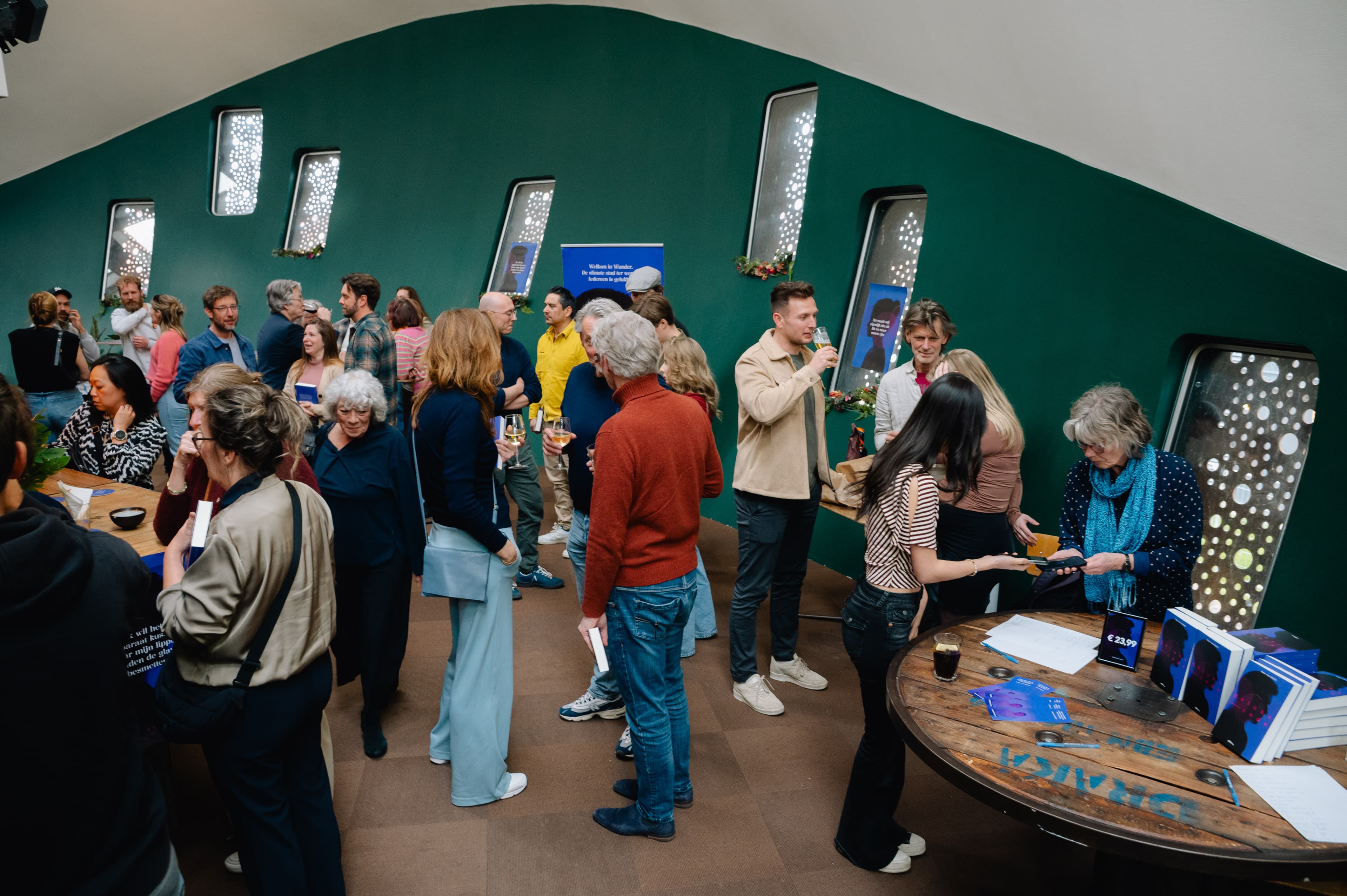 Boeklancering foto 13